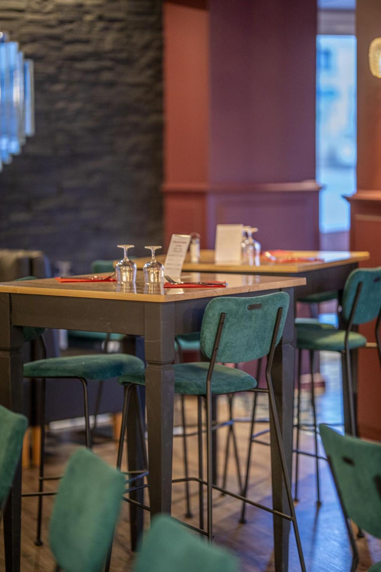 Logis Hotel Des Bourbons Montluçon Zewnętrze zdjęcie
