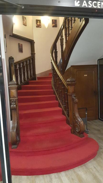 Logis Hotel Des Bourbons Montluçon Zewnętrze zdjęcie