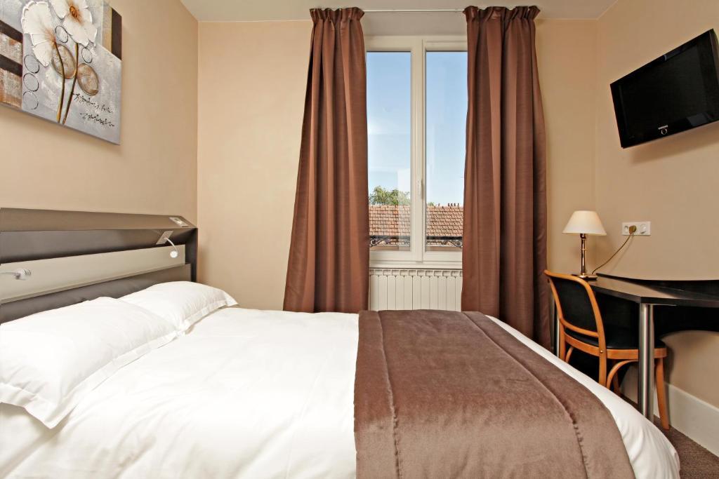 Logis Hotel Des Bourbons Montluçon Pokój zdjęcie
