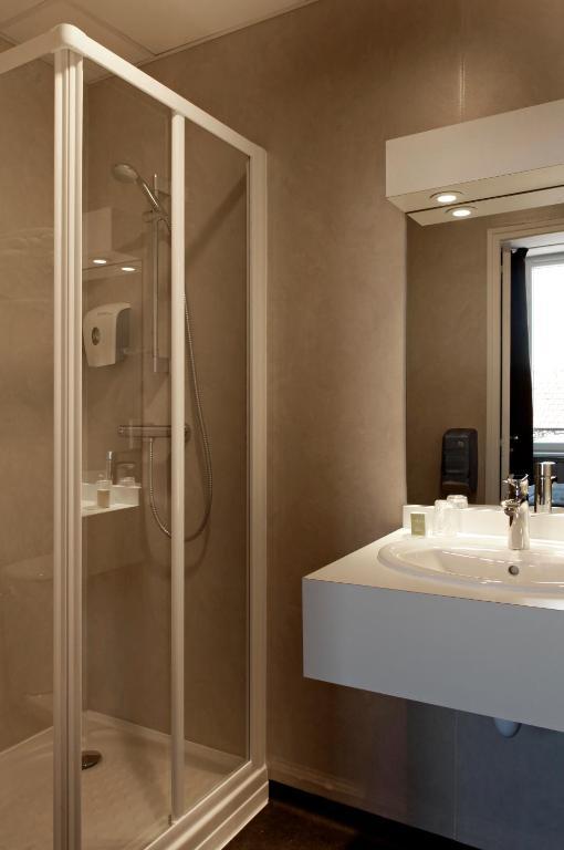 Logis Hotel Des Bourbons Montluçon Pokój zdjęcie