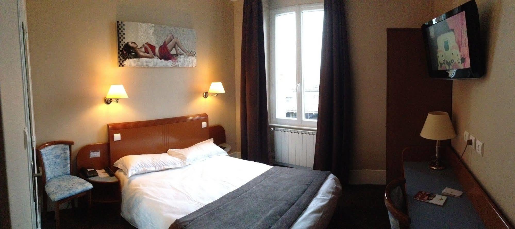 Logis Hotel Des Bourbons Montluçon Zewnętrze zdjęcie